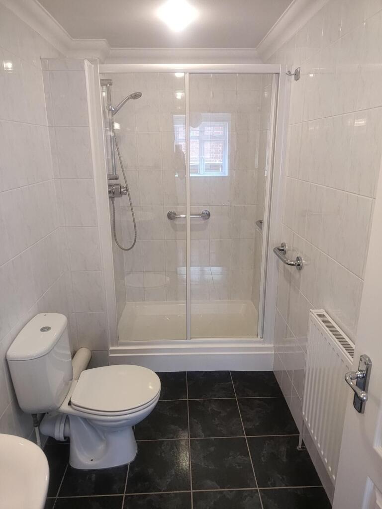 Apartment in Poole, Penn Hill - More
