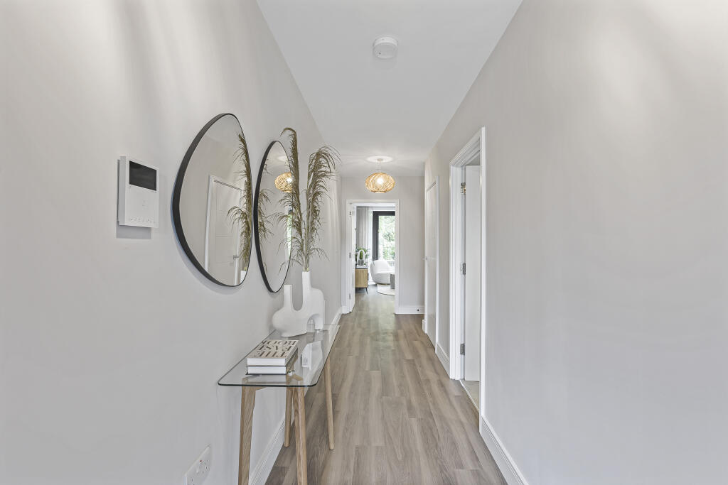 Apartment in St Albans - View 5