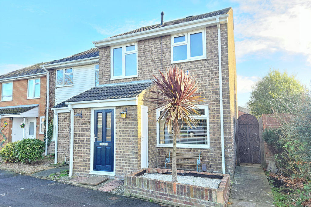 Fell Drive, Lee-On-The-Solent, Lee-On-The-Solent