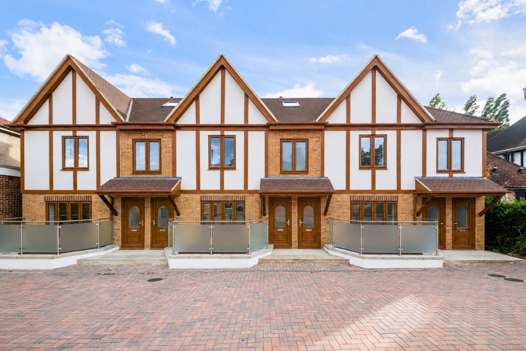 Main image of property: Ruislip Road, Greenford, UB6
