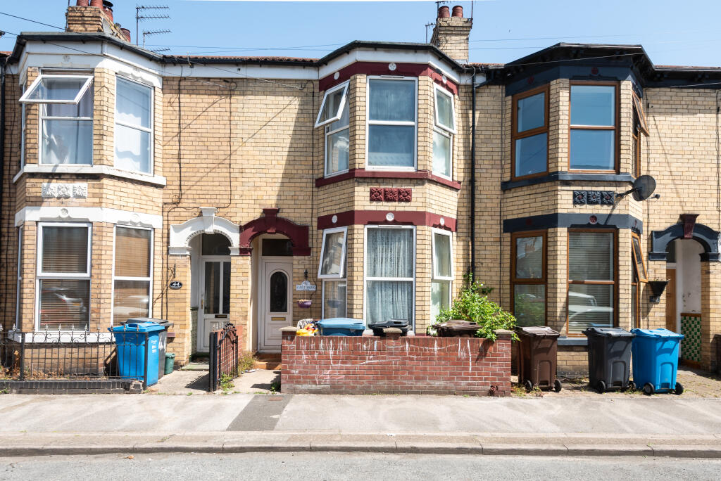 Main image of property: E Park Avenue, Hull, HU8