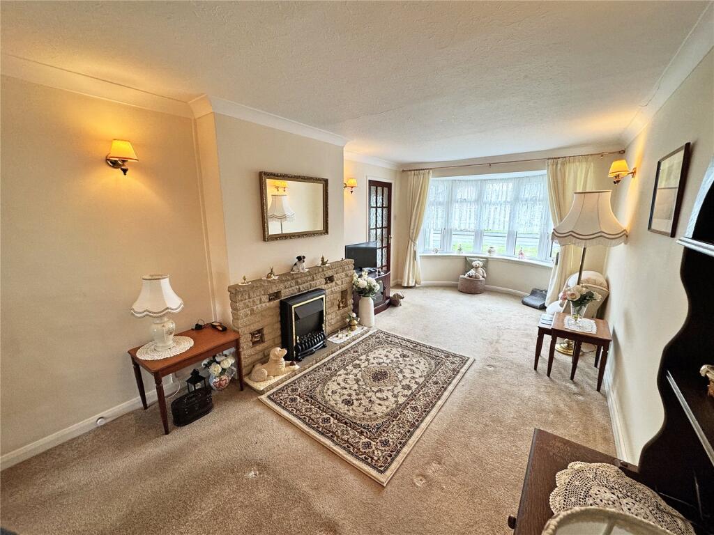 Poplar Road, Great Wyrley, Walsall, WS6 photo 2