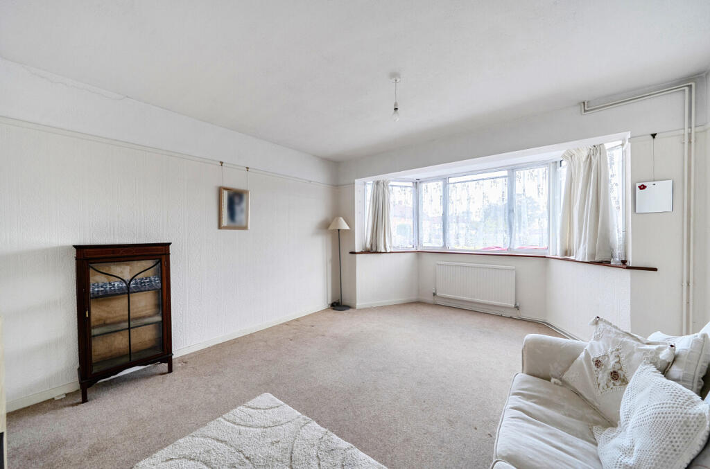 House in Croydon - View 2