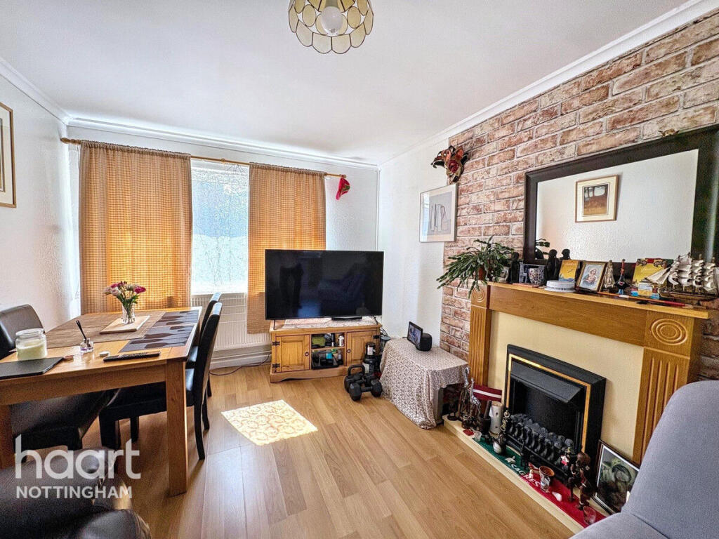 Apartment in Nottingham, The Park - View 4