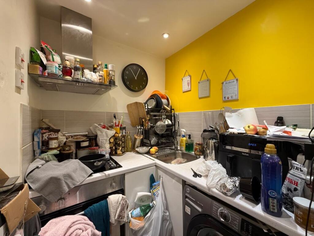Apartment in London - View 3