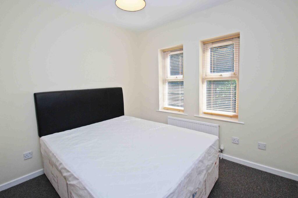 Apartment in Leeds - More