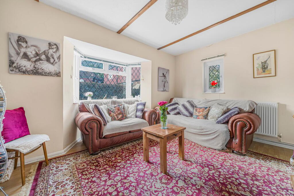 House in Spelthorne, Surrey - More
