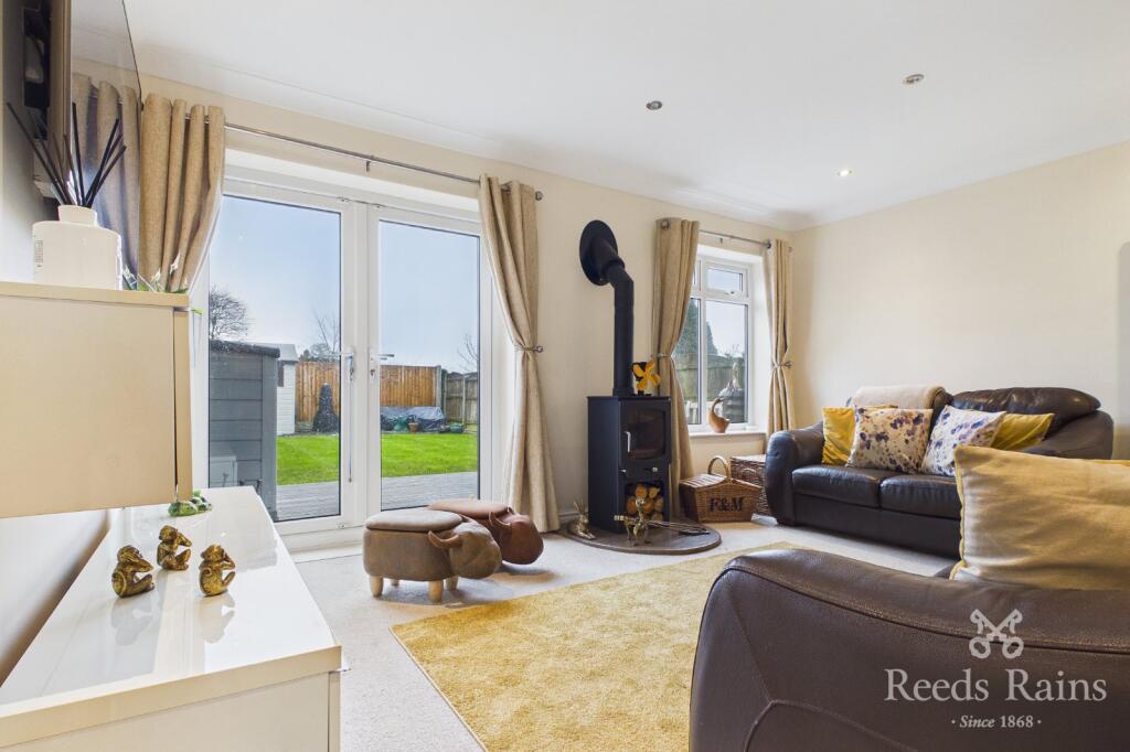 Larks Hill, Pontefract, West Yorkshire, WF8 photo 2