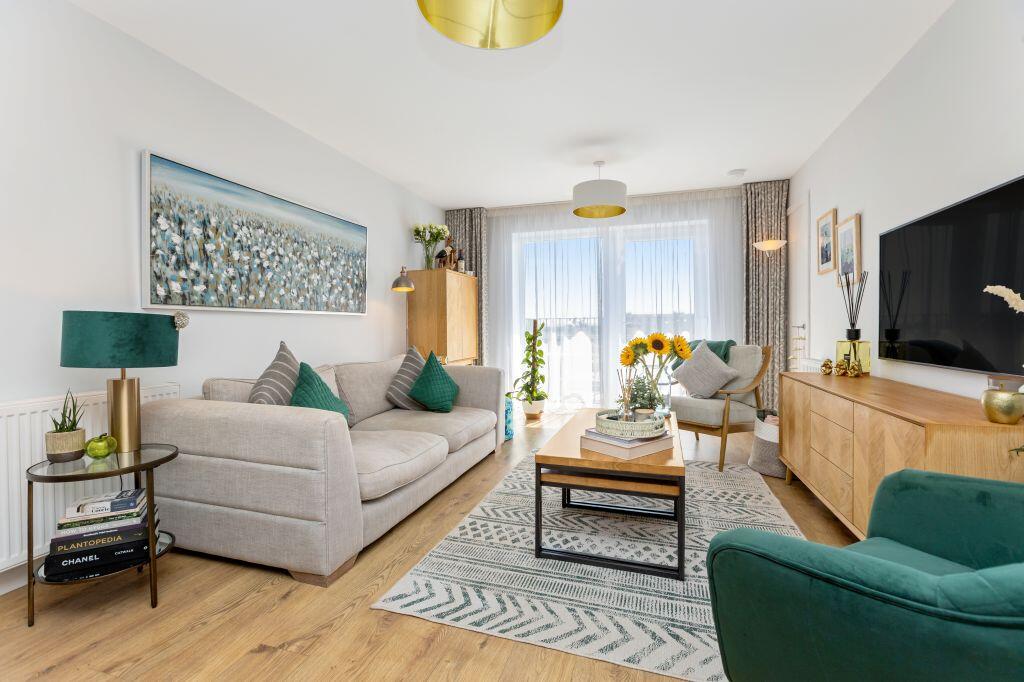 19 (flat 17) Pillans Place, Leith, Edinburgh, EH6 7FJ - View 2