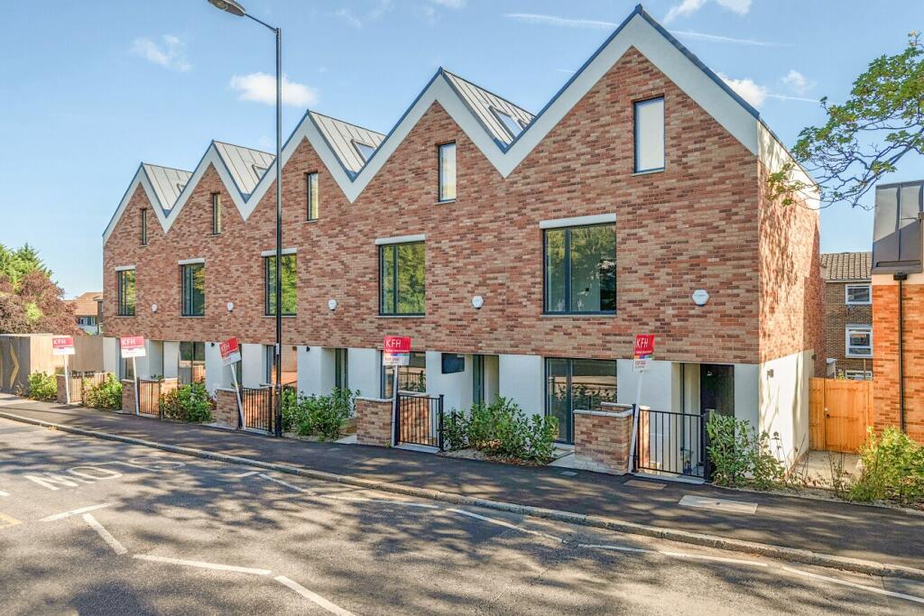 Main image of property: Hermitage Mews, Crystal Palace, London, SE19