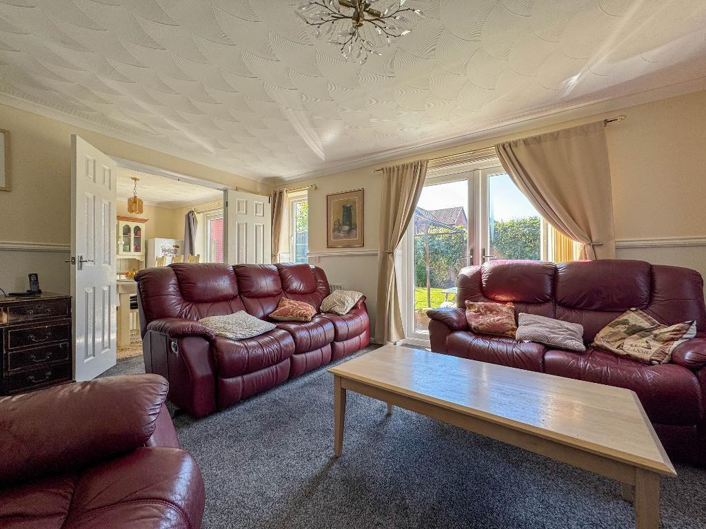 Fulmar Close, Bowerhill, Melksham, Wiltshire, SN12 6XU photo 2