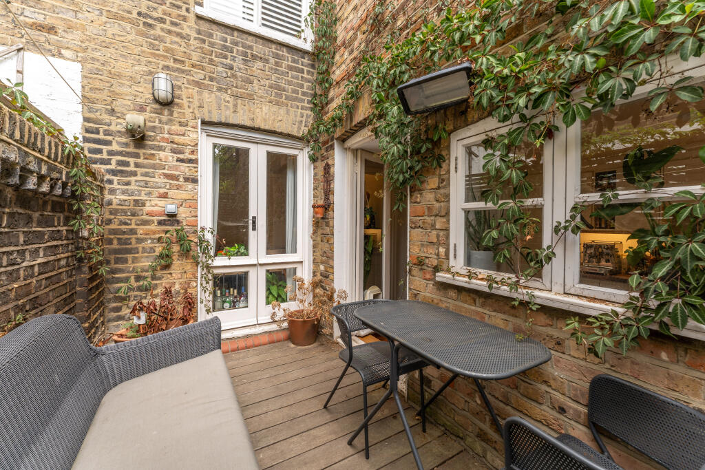 Apartment in London, Lower Clapton, Shacklewell - View 5