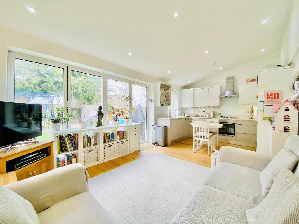 Main image of property: Chase Side, Southgate, N14