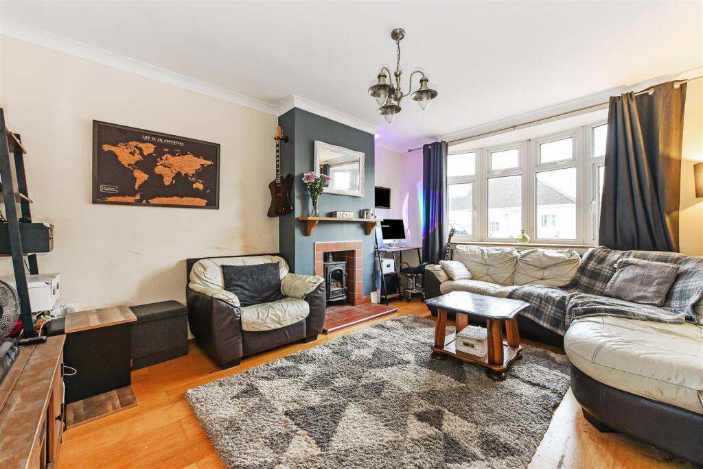 House in Fareham, Hampshire - View 3