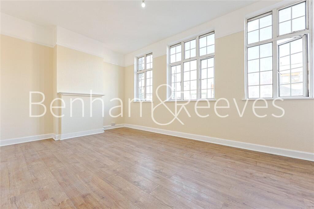 Main image of property: The Broadway, Southall, UB1