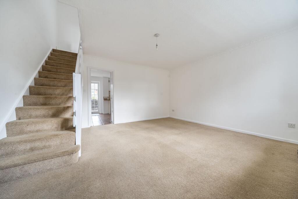 House in Flitwick, Central Bedfordshire - View 4