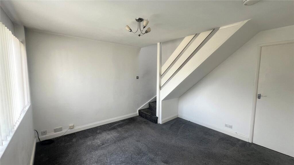 House in Redditch, Worcestershire - View 5