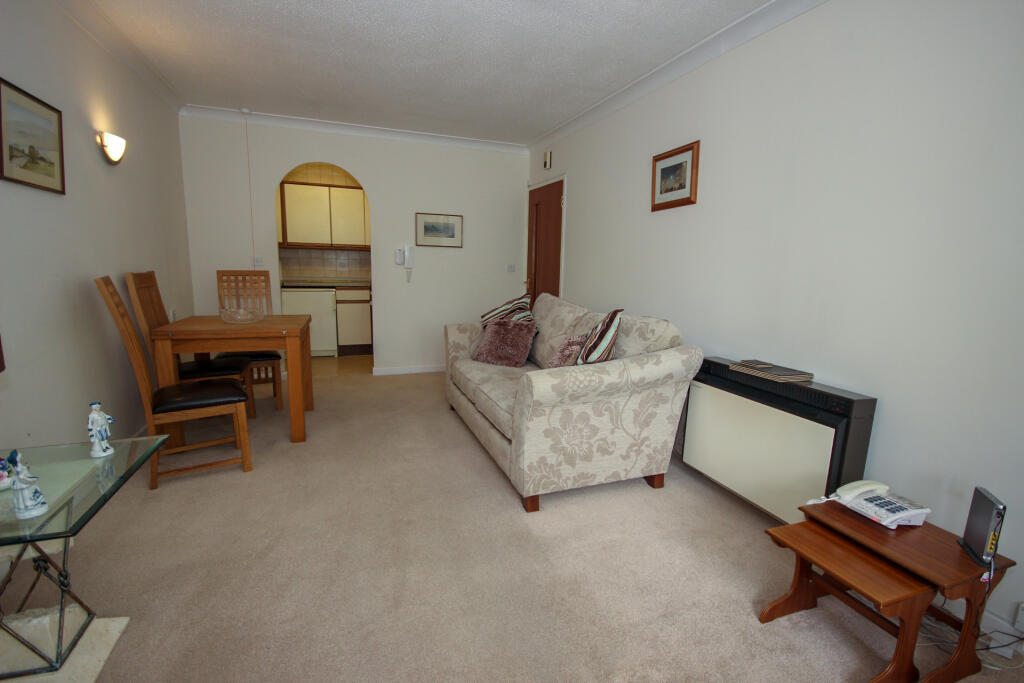 Apartment in London - View 3