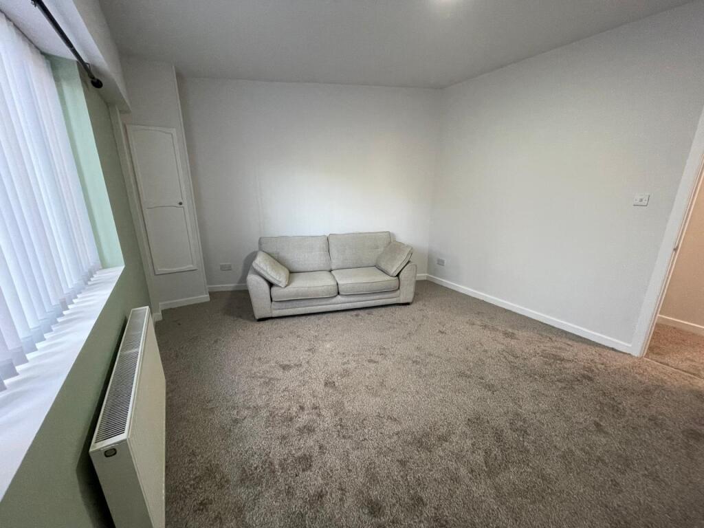 Apartment in Leeds, Gledhow Park, Gledhow - View 4