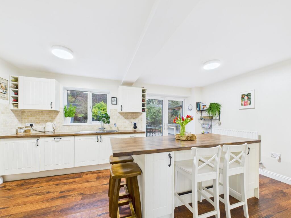 Moorlands Road, Ambergate, DE56 photo 3