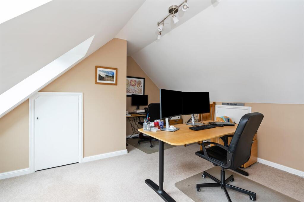 Additional image 20 of Whitefields Gate, Solihull