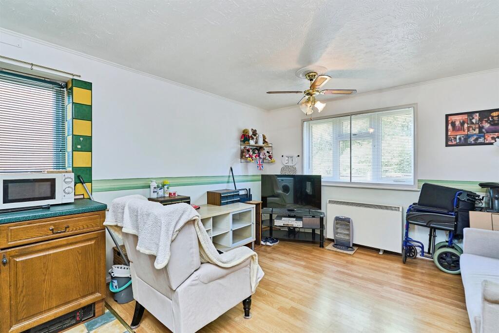 Apartment in Dudley - More