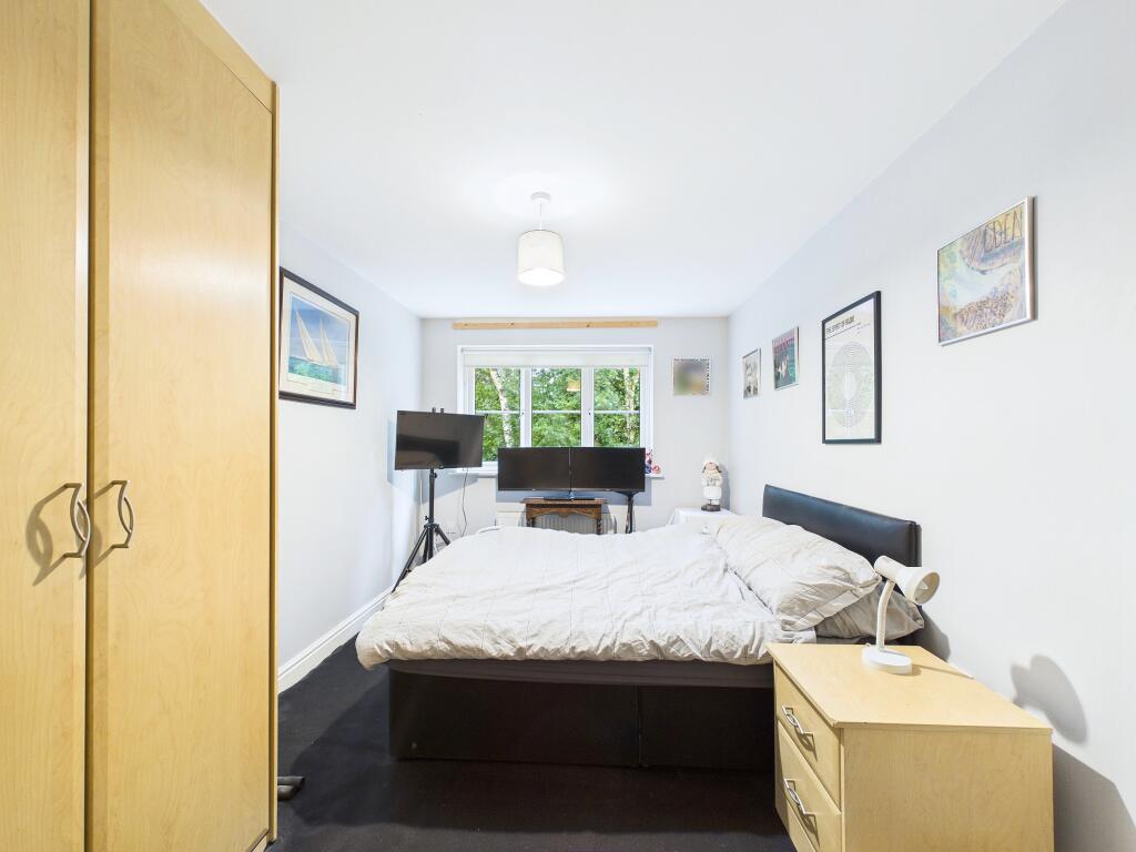 Apartment in Warrington - View 4