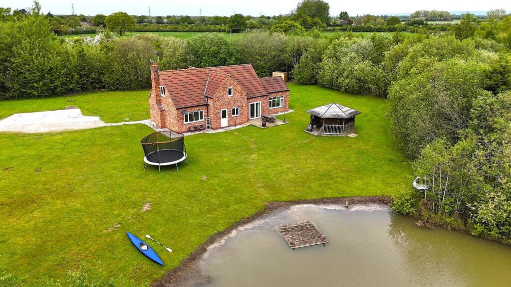 Main image of property: Lakeside Cottages, Foggathorpe, Selby