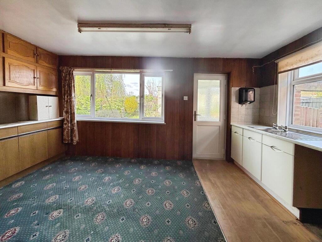 Markham Avenue, Armthorpe, Doncaster, DN3 2AZ - View 6