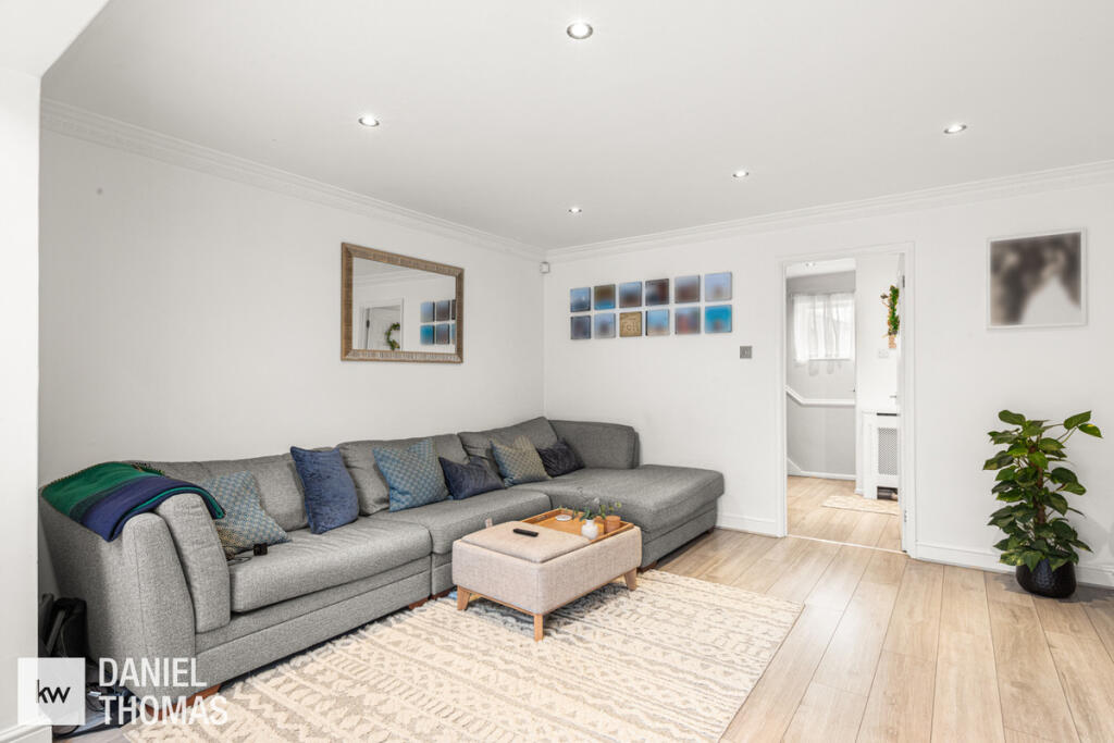 House in Epping Forest, Ninefields, Waltham Abbey - View 5