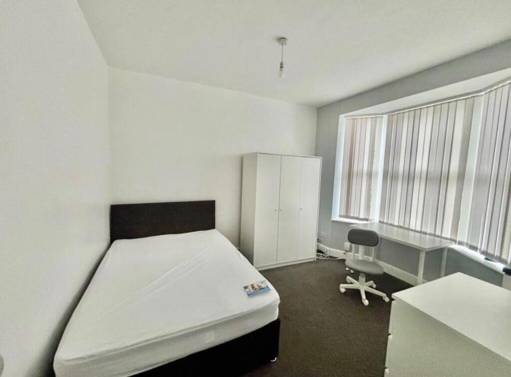 House in Stockton-on-Tees - More