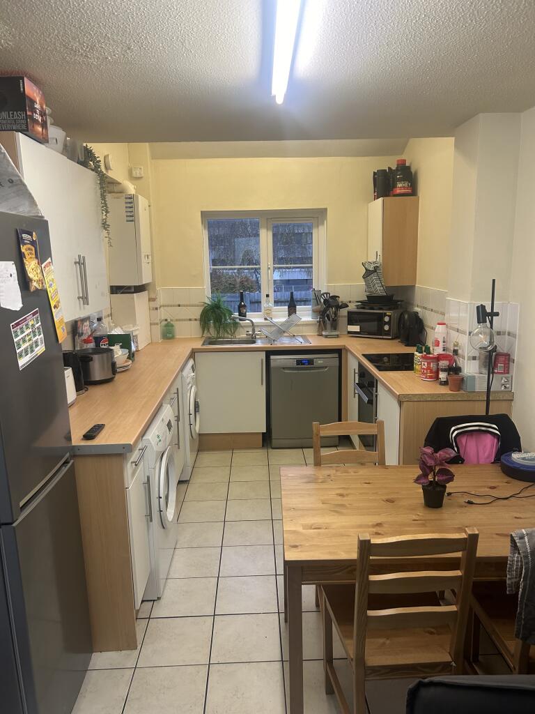 House in Southampton - View 5