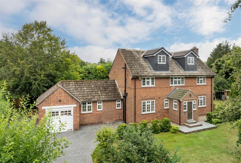 Main image of property: Edge Hill, Darras Hall, Ponteland, NE20
