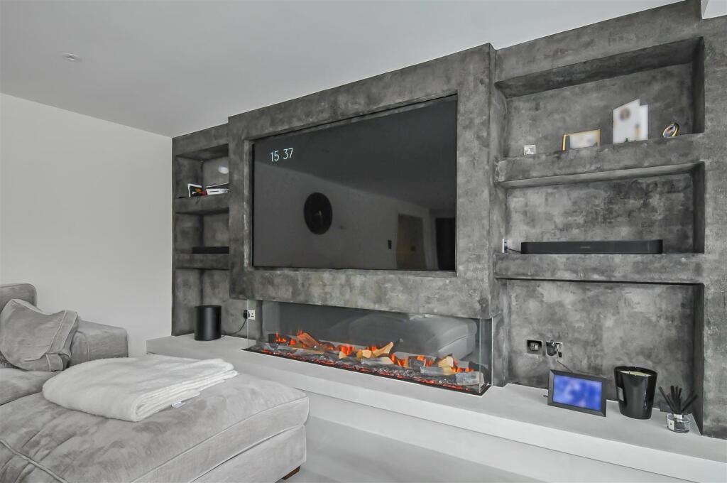 Additional image 7 of Mount Pleasant Lane, Bricket Wood, St. Albans