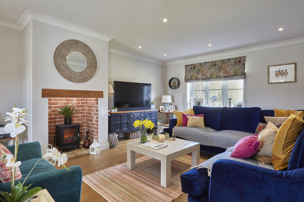 House in West Suffolk, Stradishall - View 5