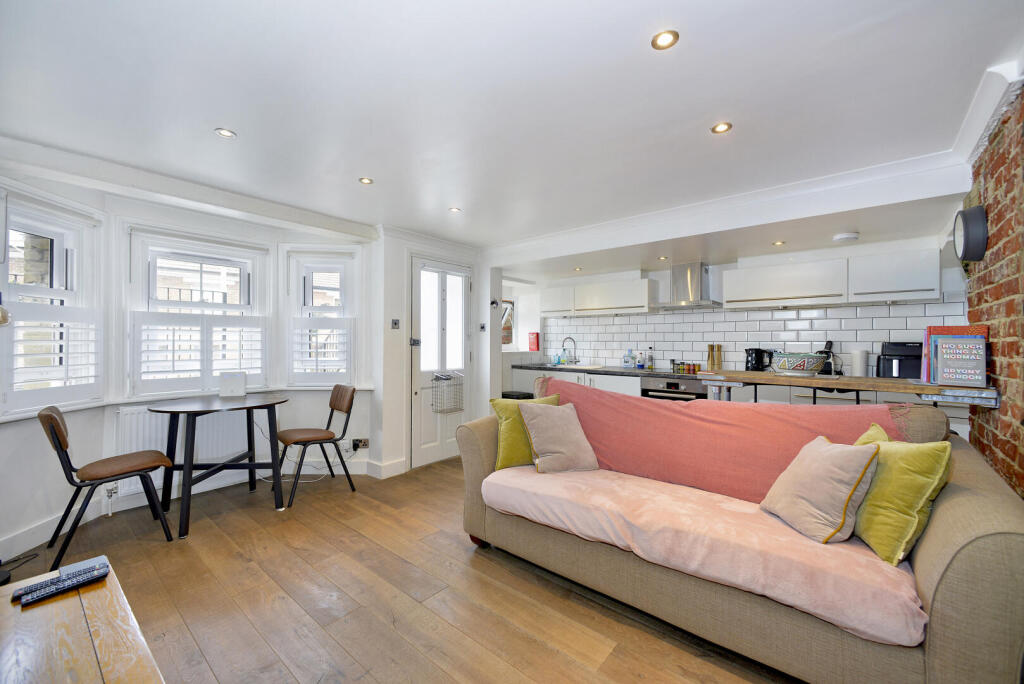 Apartment in Waverley, Crownpits, Godalming - View 4