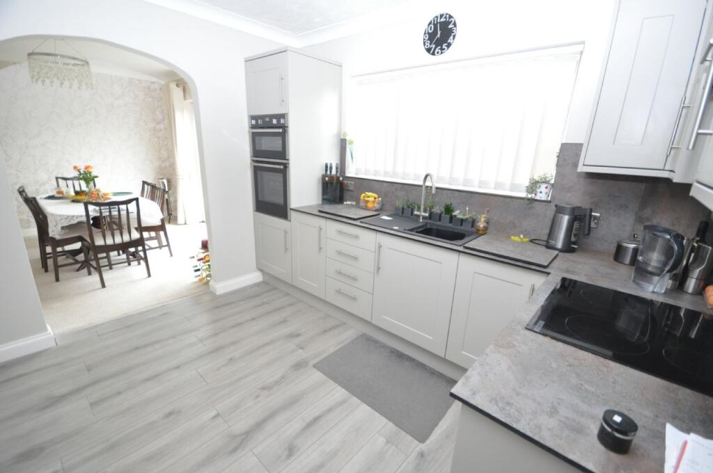 Kirby Road, Walton-on-the-naze photo 5
