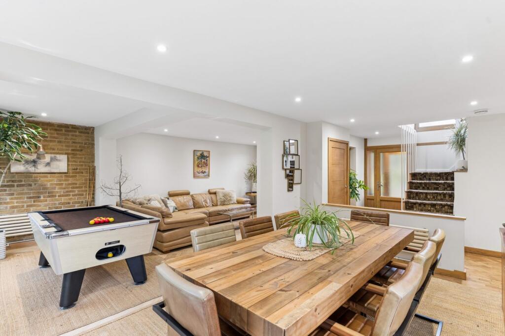 House in Hitchin, West Hitchin - View 5