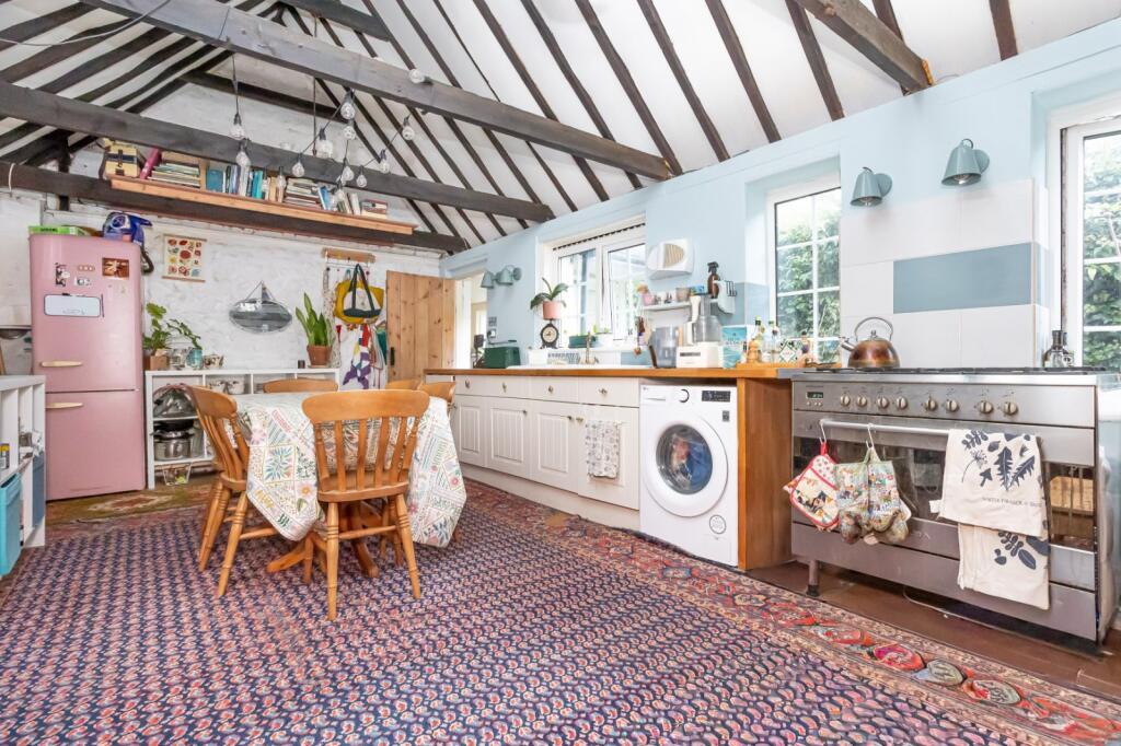 House in Canterbury - View 3