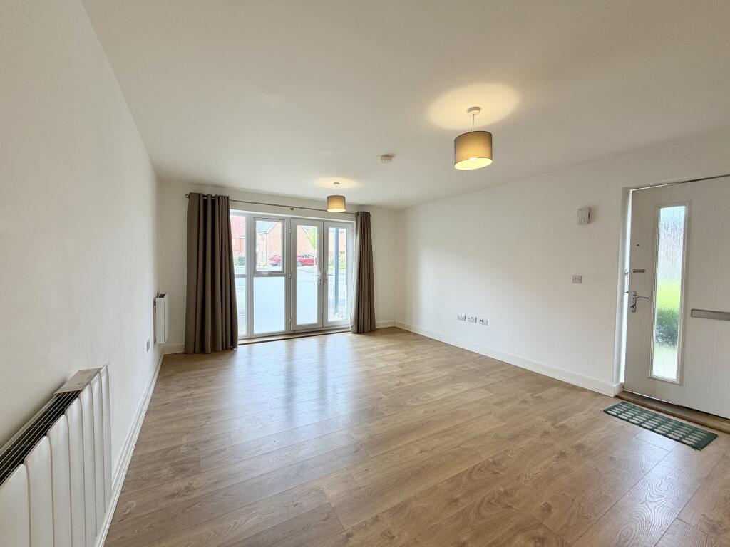 Apartment in Redhill - View 4