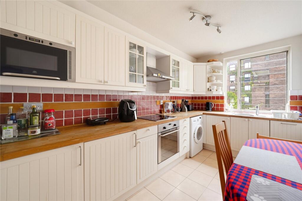 Apartment in London - View 4