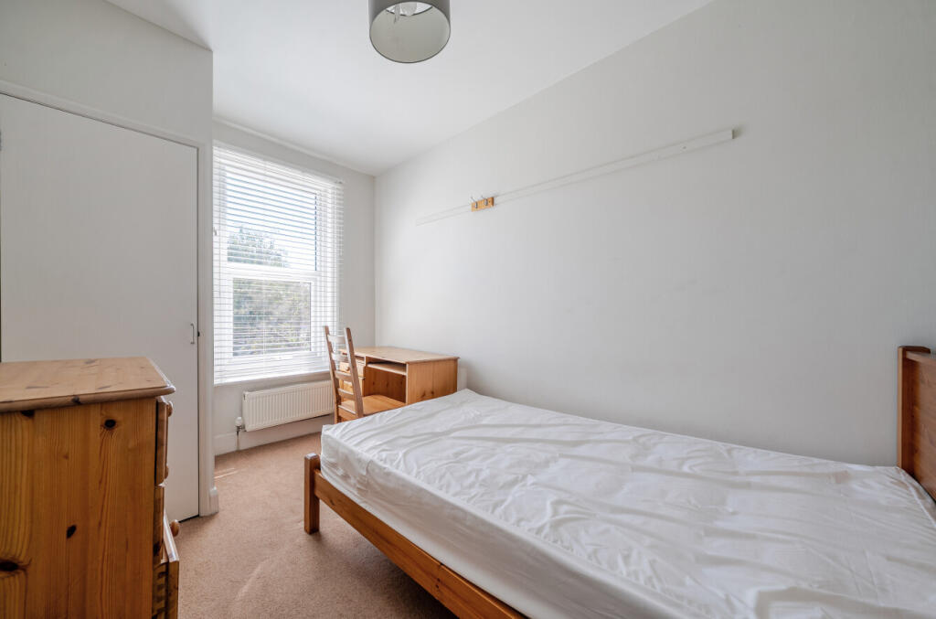 House in Portsmouth, Southsea - View 4