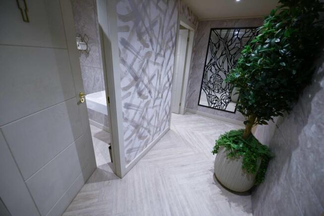 WC/ Powder Room G...