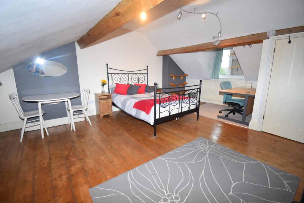 House in Derby - View 5