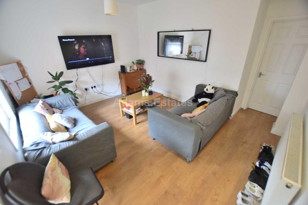 Main image of property: Donnington Gardens, Reading