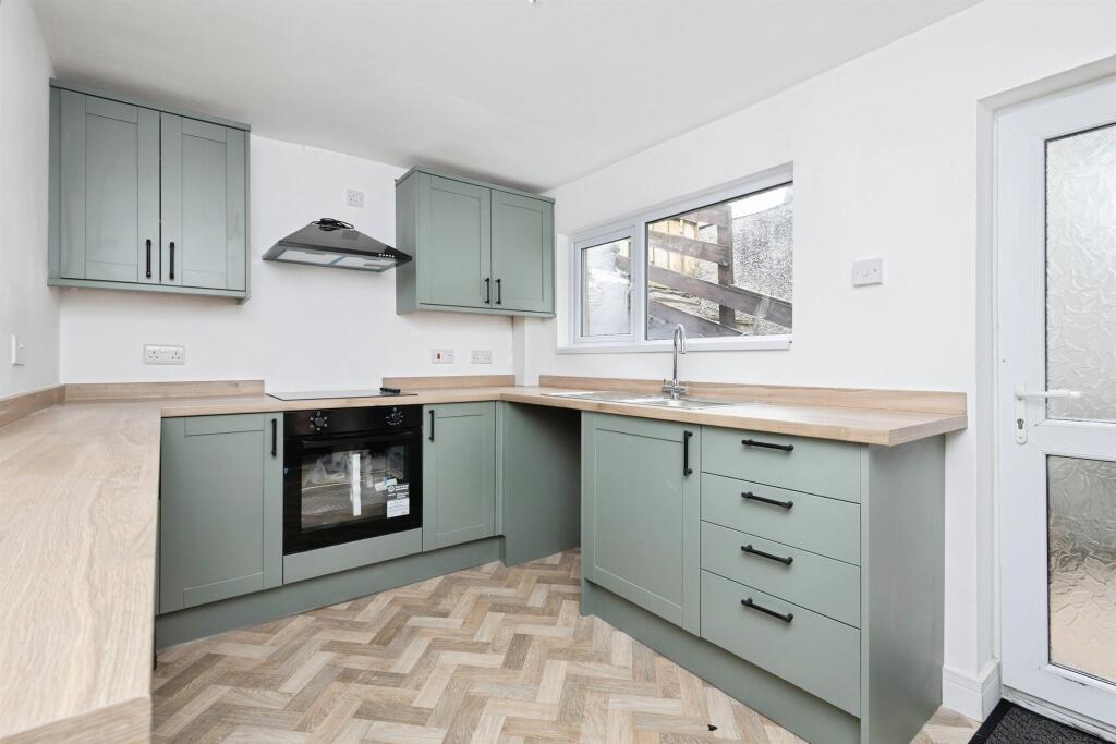 House in Newport, Cwm - View 4