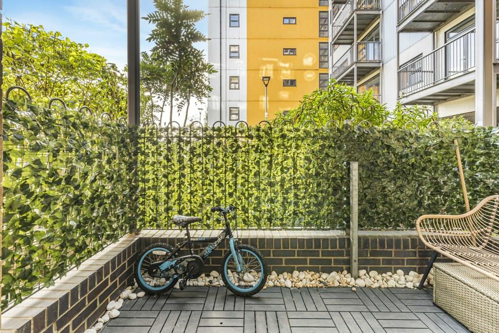 Main image of property: Maltings Close, London, E3
