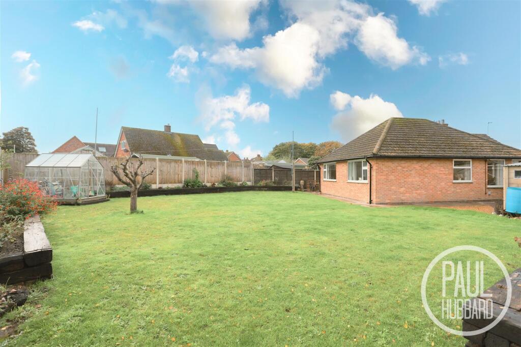Walmer Close, Pakefield, NR33 photo 3