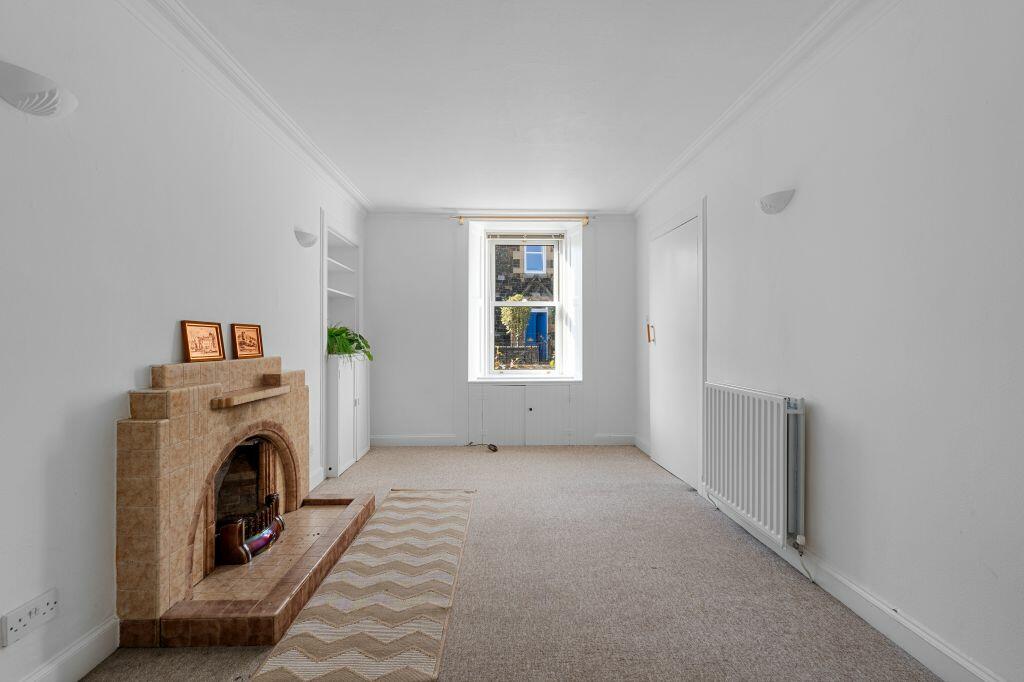 6 Cross Road, Peebles, EH45 8DH photo 2