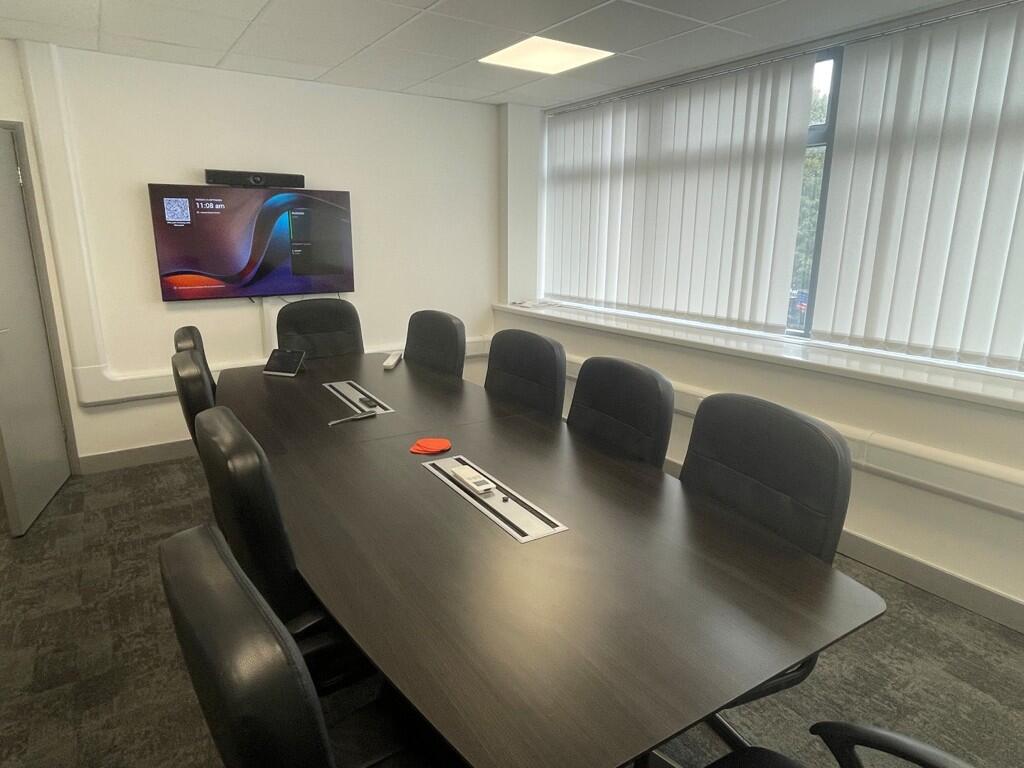 Photo 10. Meeting room.